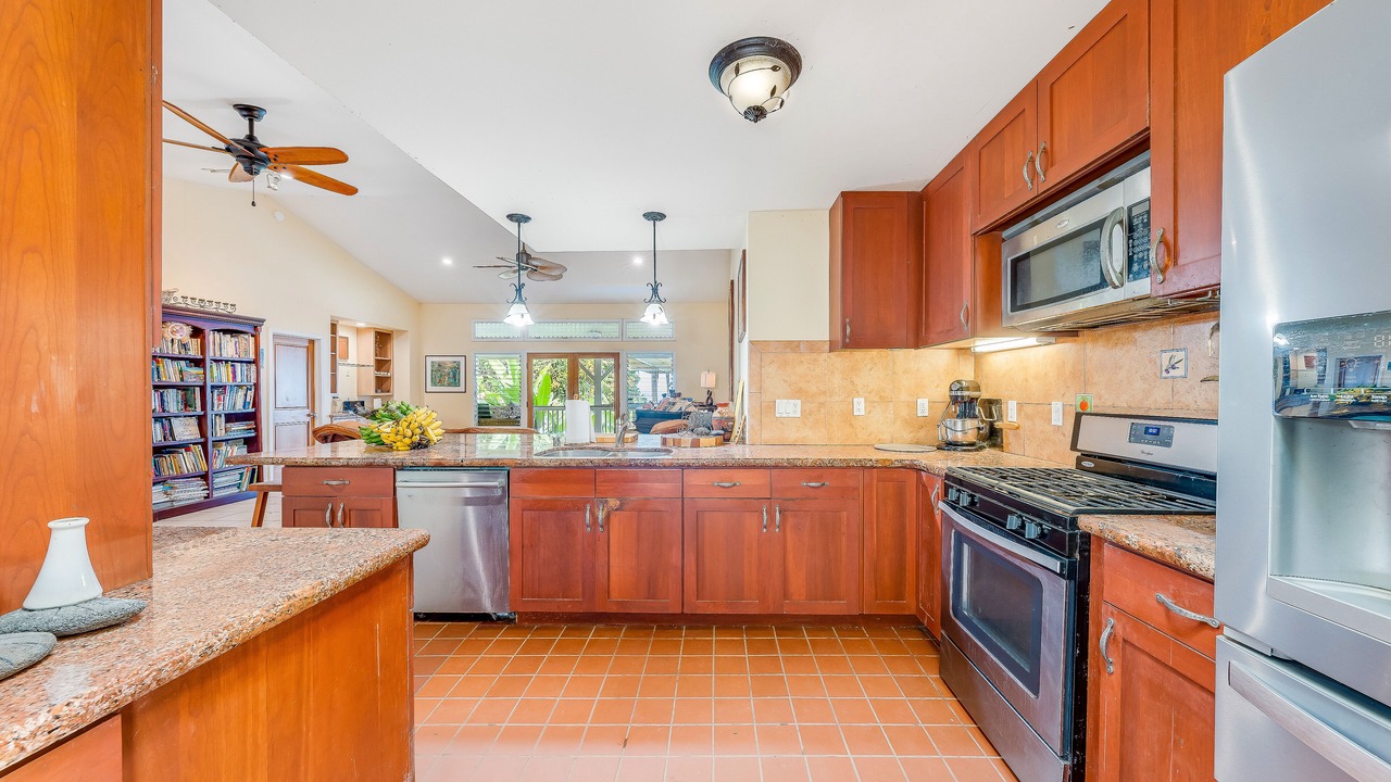 Photo of Kitchen in Holualoa