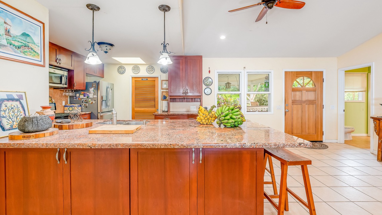 Photo of Kitchen in Holualoa