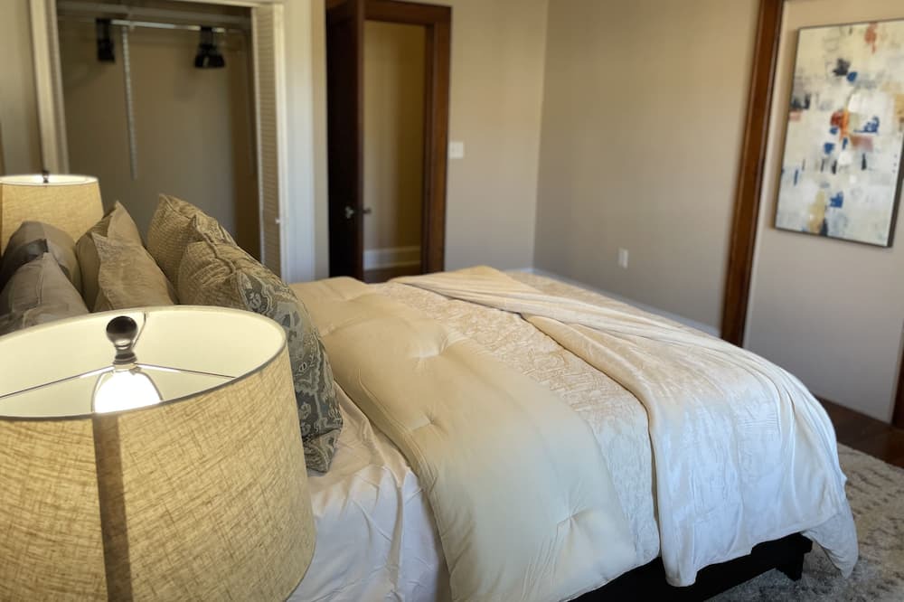 Photo of Bedroom in Anderson
