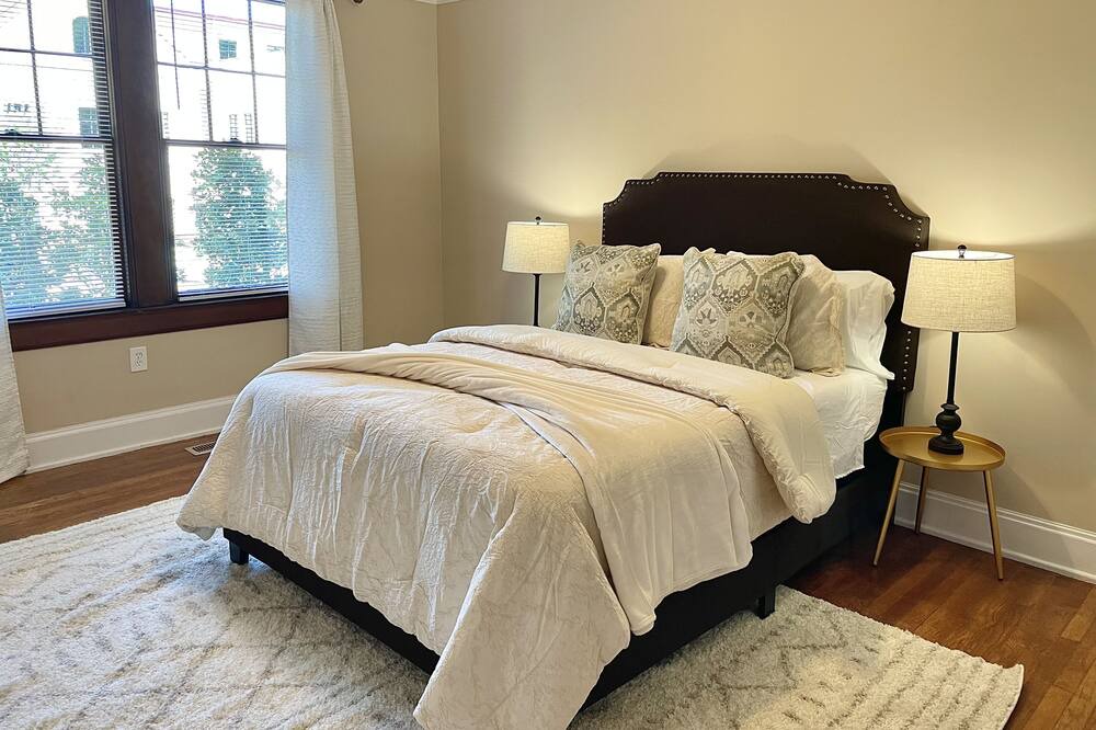 Photo of Bedroom in Anderson