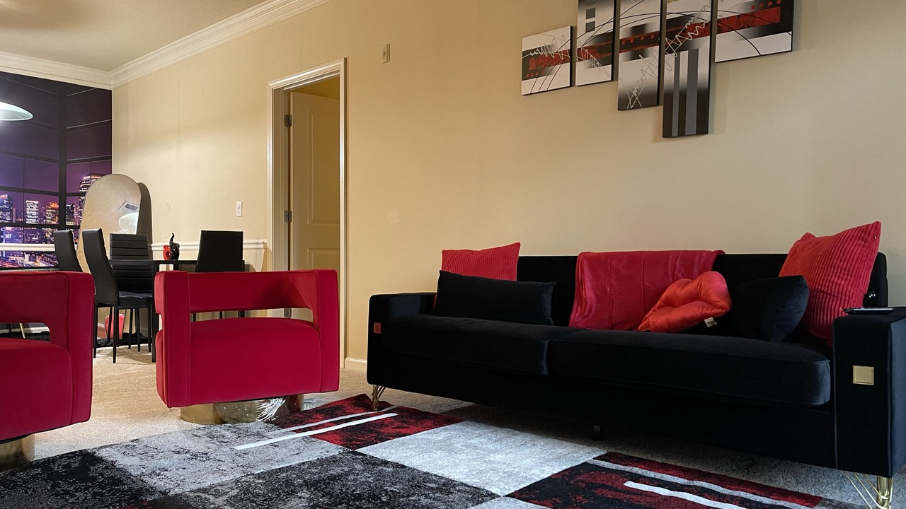 Photo of Livingroom in Executive Park