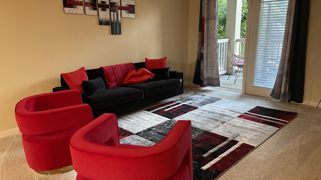 Photo of Livingroom in Executive Park