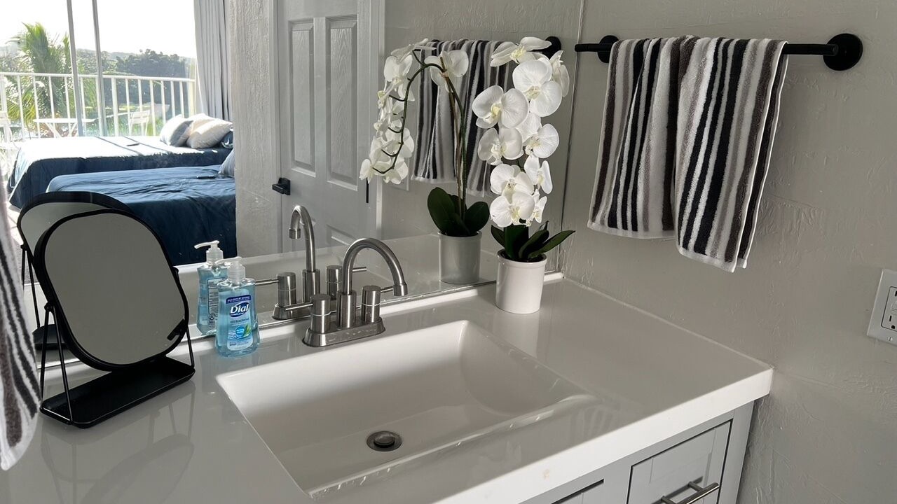 Photo of Bathroom in Hilo