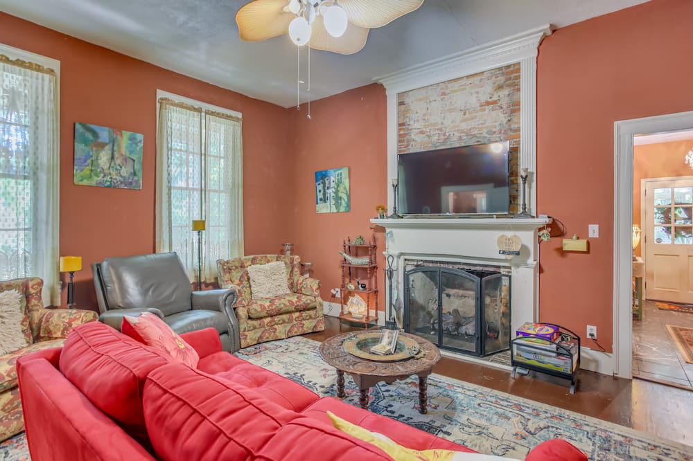 Photo of Livingroom in Winnabow