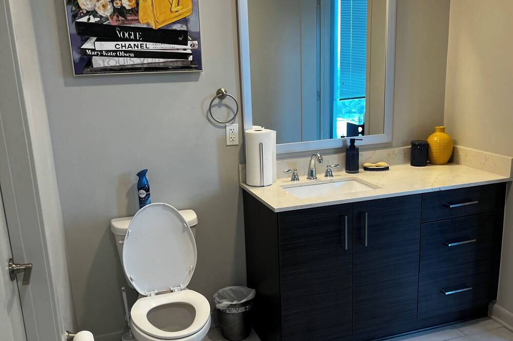 Photo of Bathroom in Third Ward