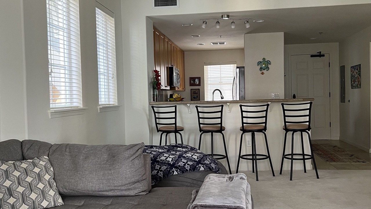 Photo of Livingroom in Hawaii Kai