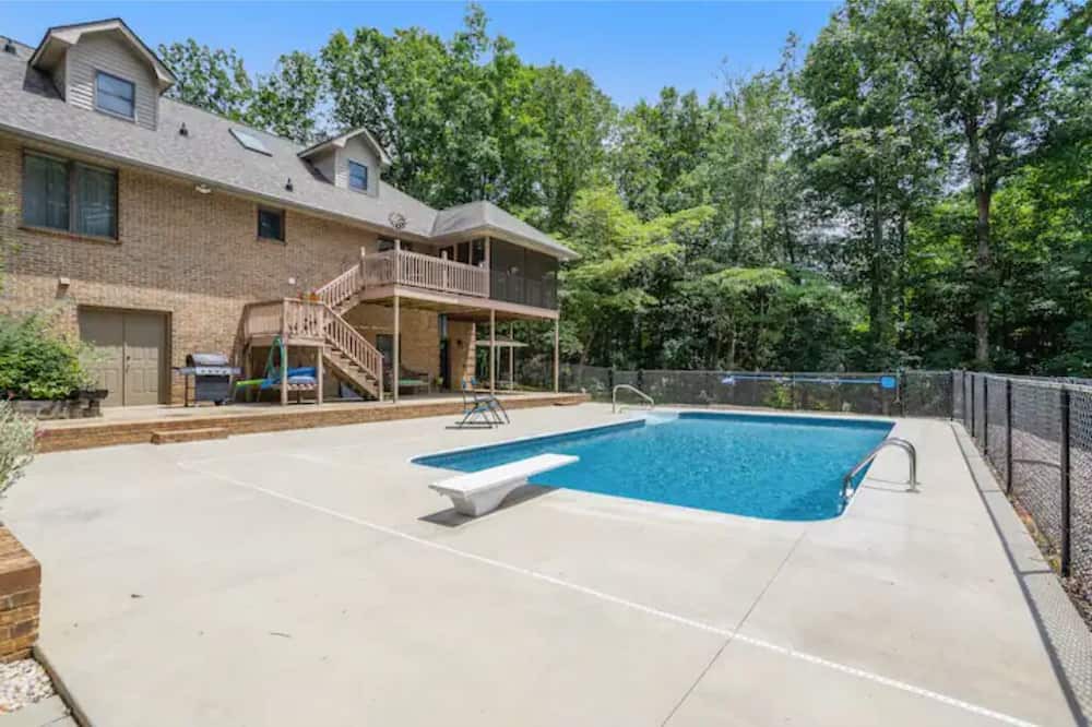 Photo of Outdoor in Easley