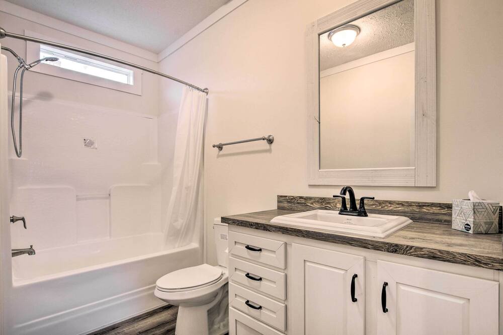 Photo of Bathroom in Inman