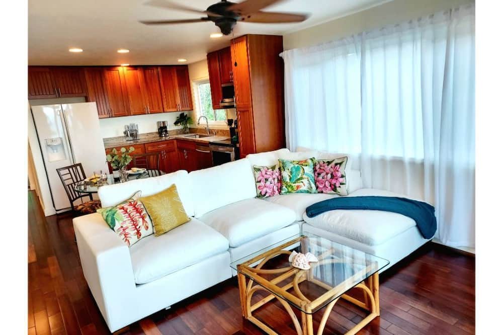 Photo of Bedroom in Punaluu