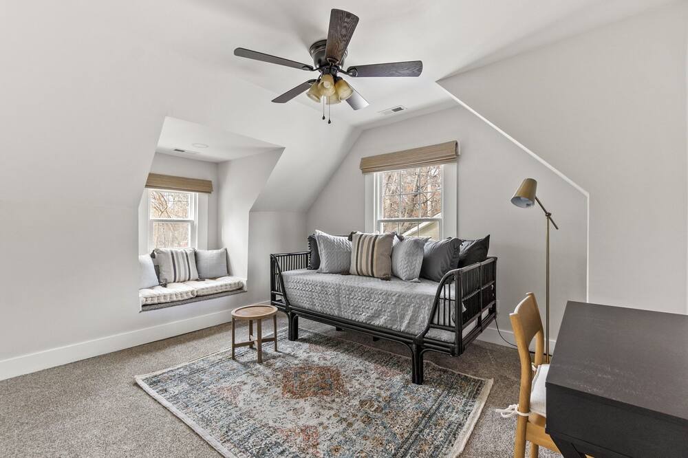 Photo of Livingroom in Barium Springs