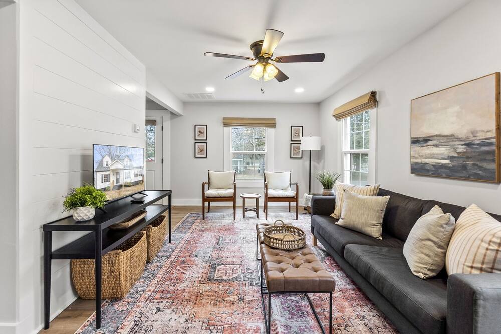 Photo of Livingroom in Barium Springs