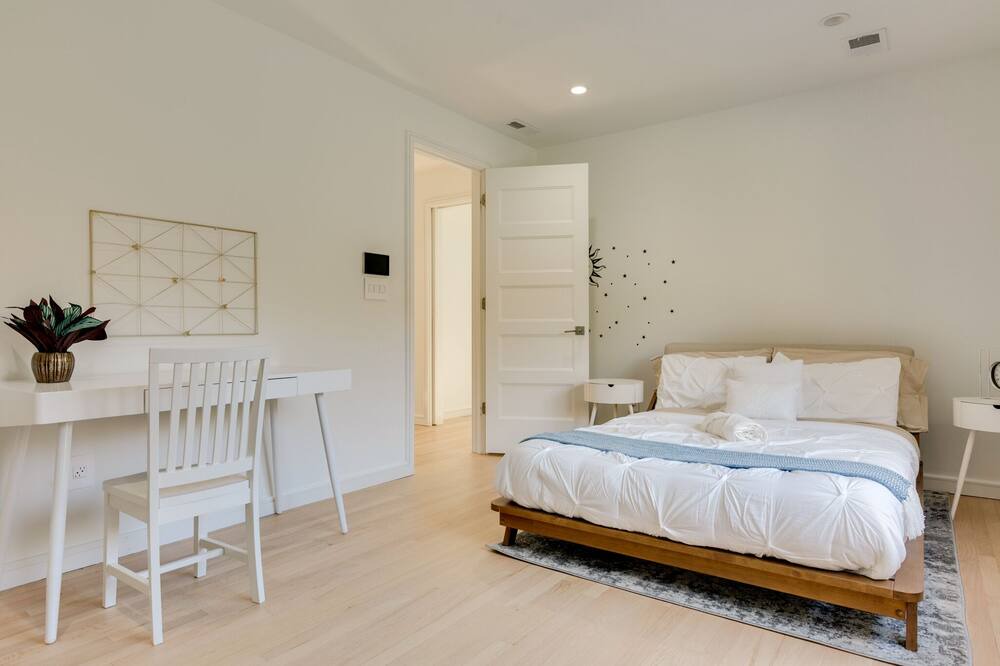 Photo of Bedroom in Matthews