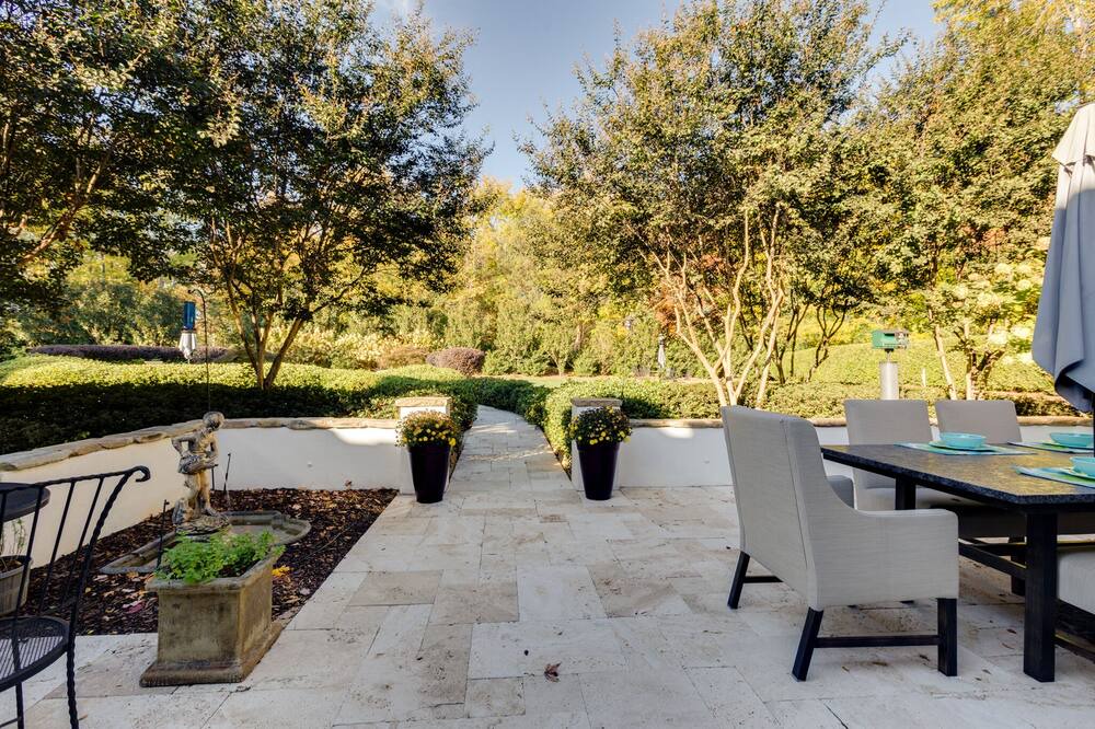 Photo of Outdoor in Matthews