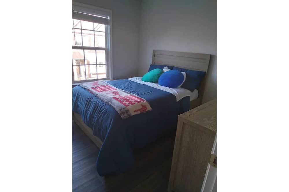 Photo of Bedroom in Johns Creek