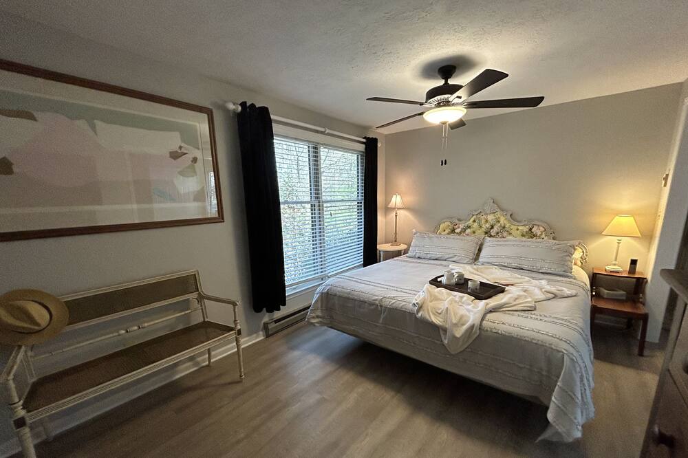 Photo of Bedroom in Newland