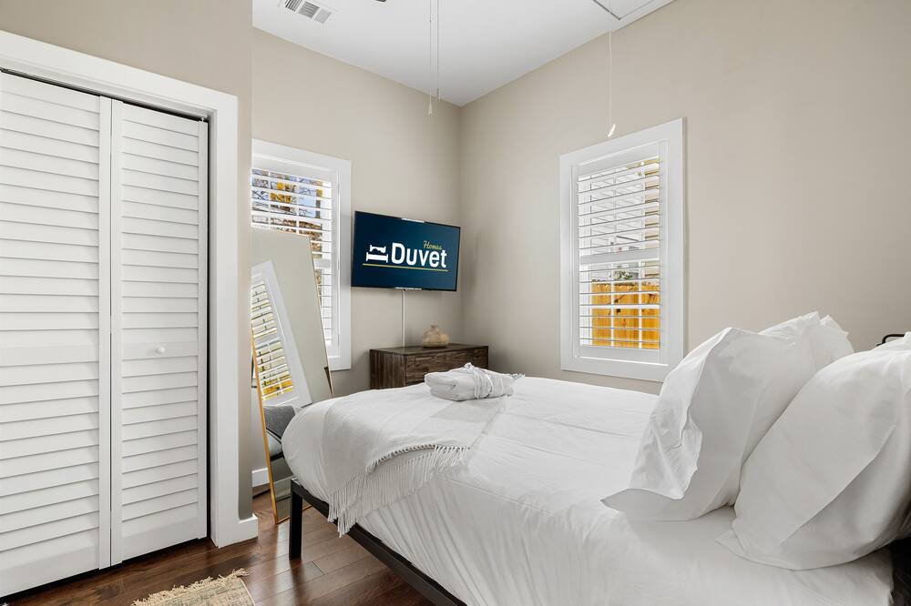 Photo of Bedroom in Westside