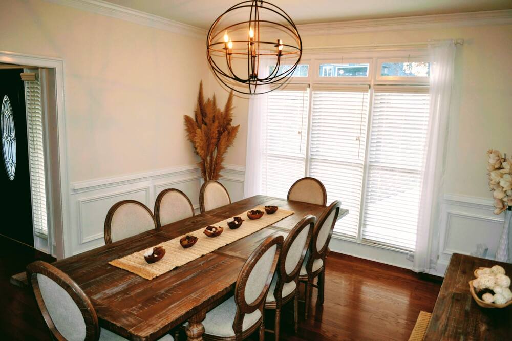 Photo of Bedroom in Flowery Branch