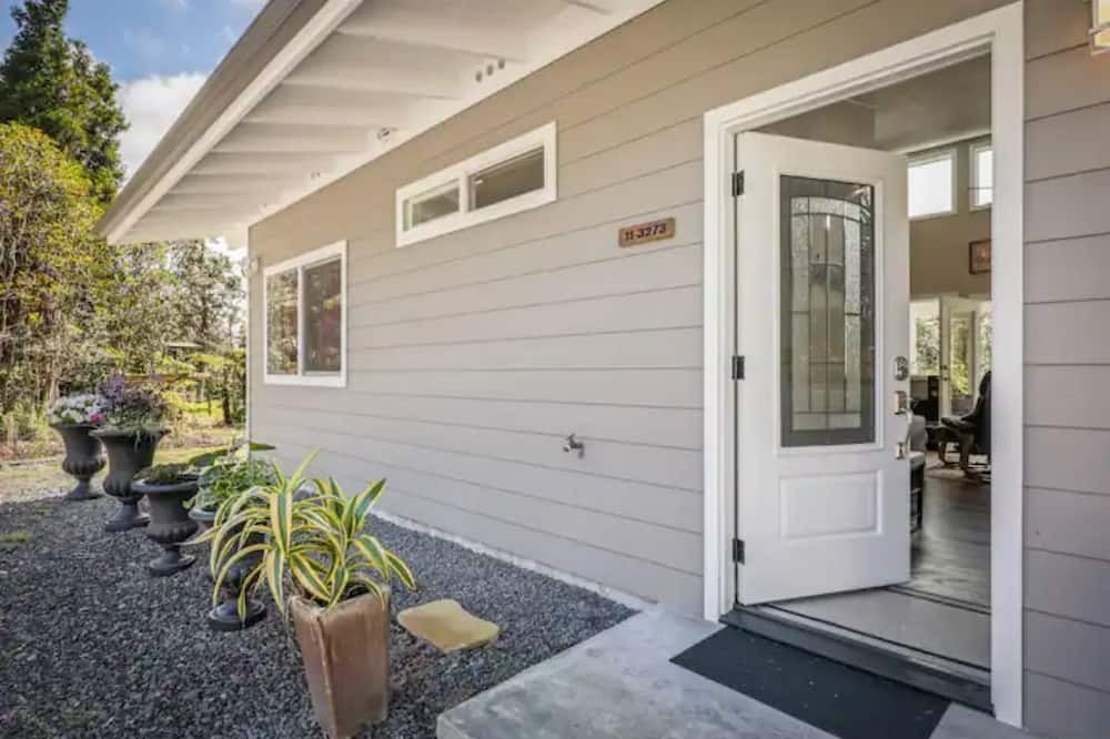 Photo of Outdoor in Royal Hawaiian Estates