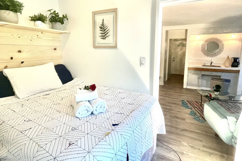 Photo of Bedroom in Nuuanu - Punchbowl