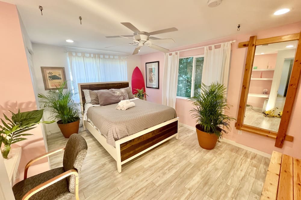 Photo of Bedroom in Pacific Heights
