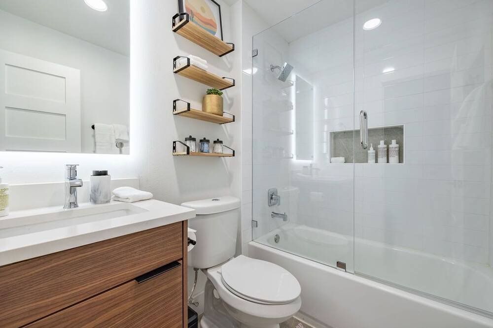 Photo of Bathroom in East Congress