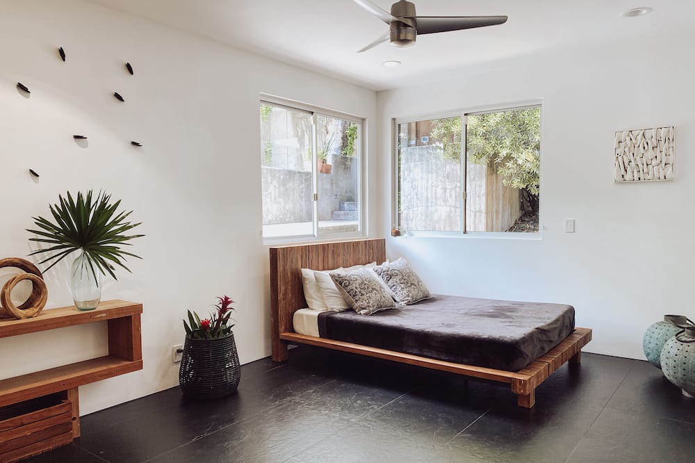 Photo of Bedroom in Downtown Honolulu