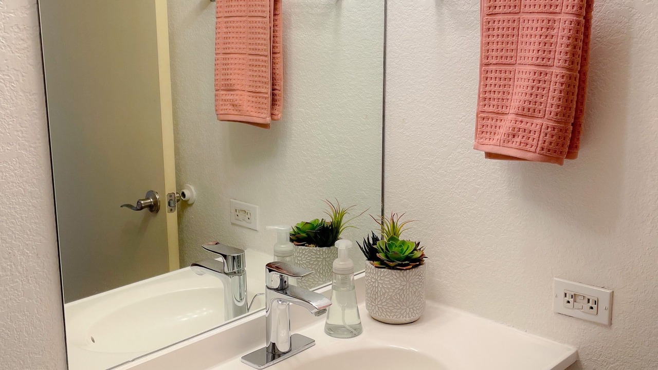 Photo of Bathroom in Waikiki