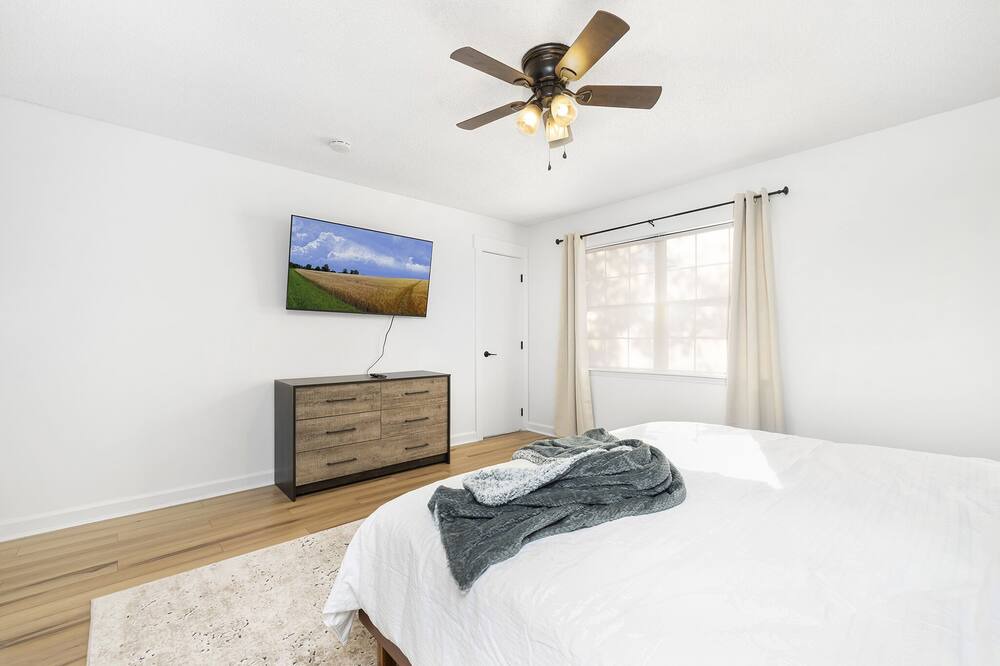 Photo of Bedroom in Matthews