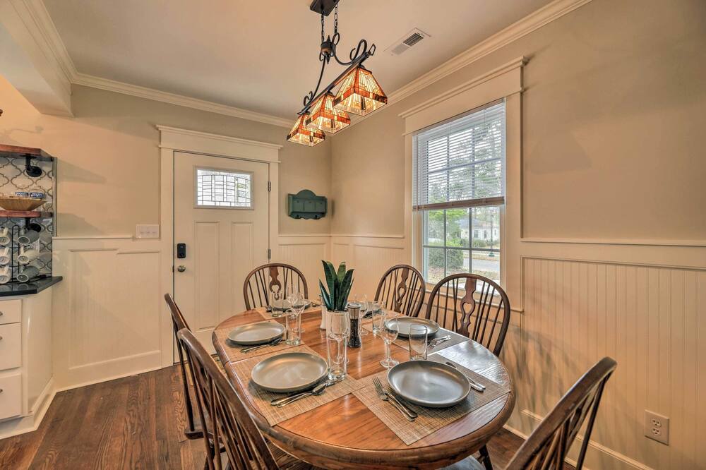 Photo of Livingroom in New Bern