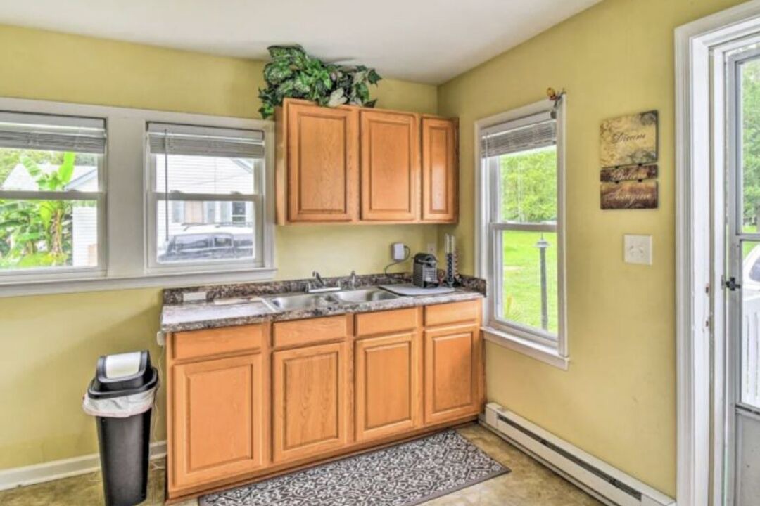 Photo of Kitchen in Central Newport News