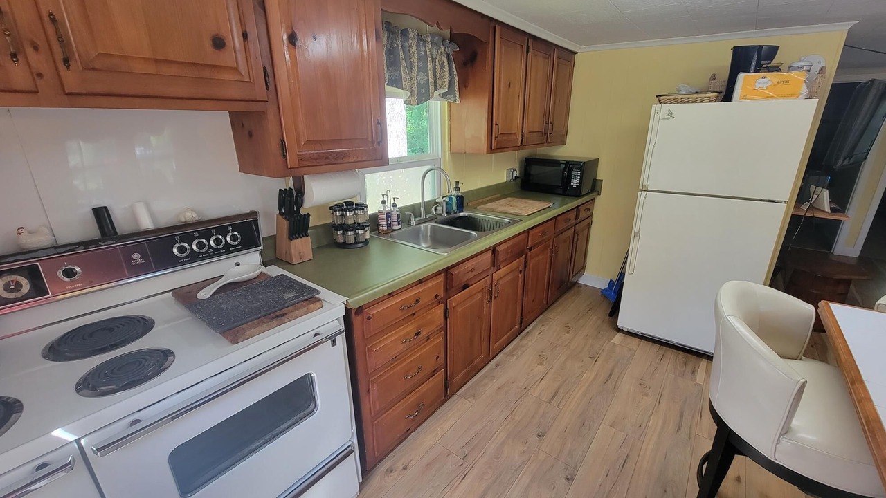 Photo of Kitchen in Saluda
