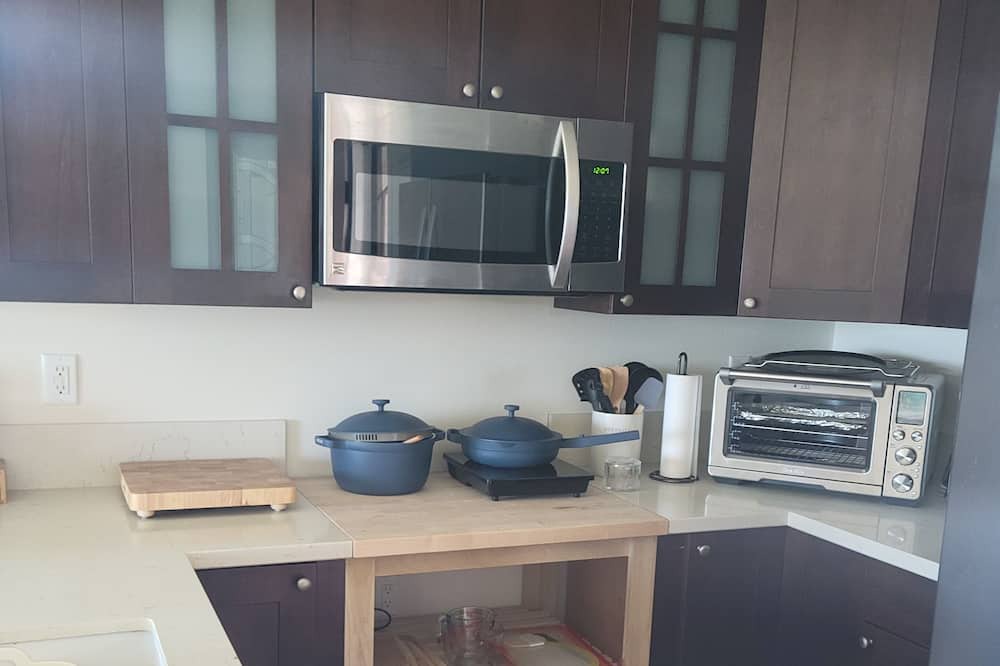 Photo of Kitchen in Holualoa