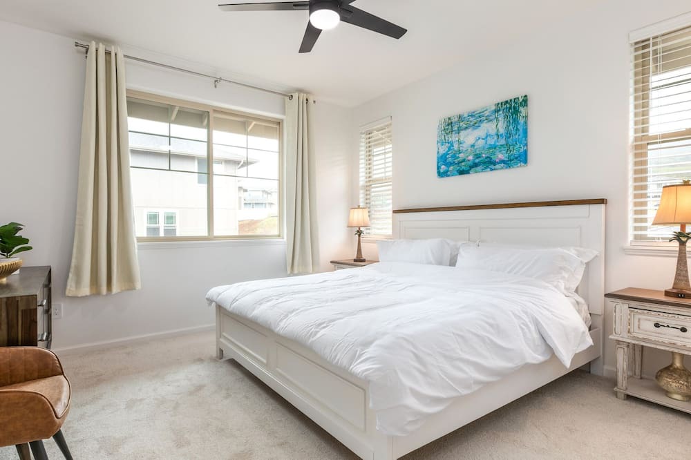 Photo of Bedroom in Makaha Valley