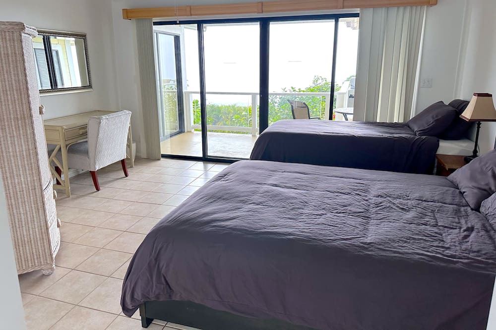 Photo of Bedroom in Holualoa
