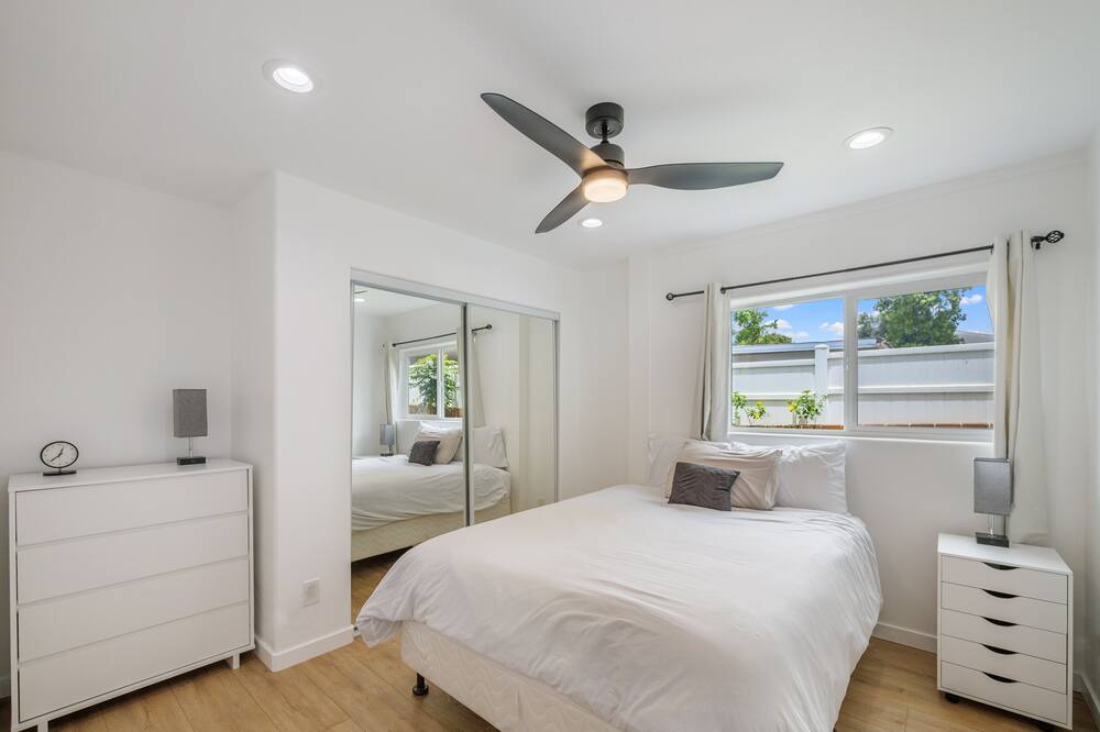 Photo of Bedroom in Diamond Head - Kapahulu - St. Louis