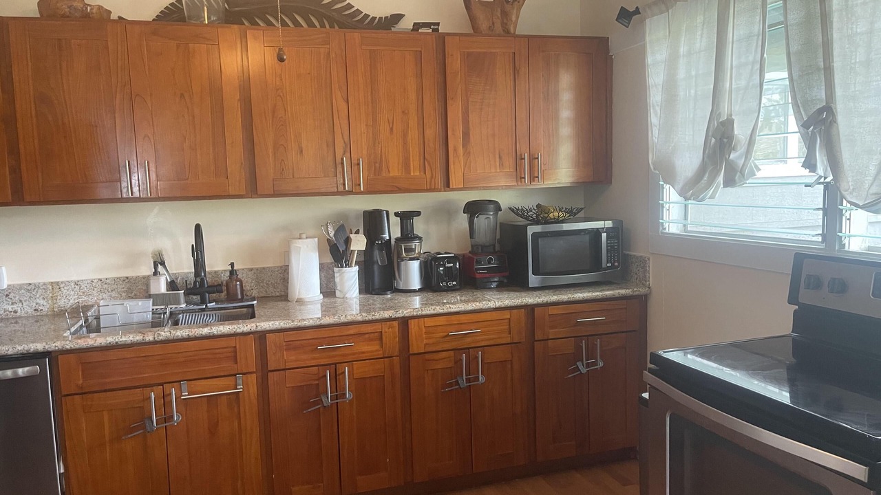 Photo of Kitchen in Waimanalo