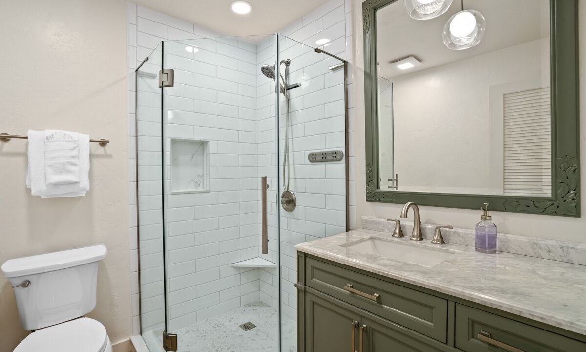 Photo of Bathroom in Lihue