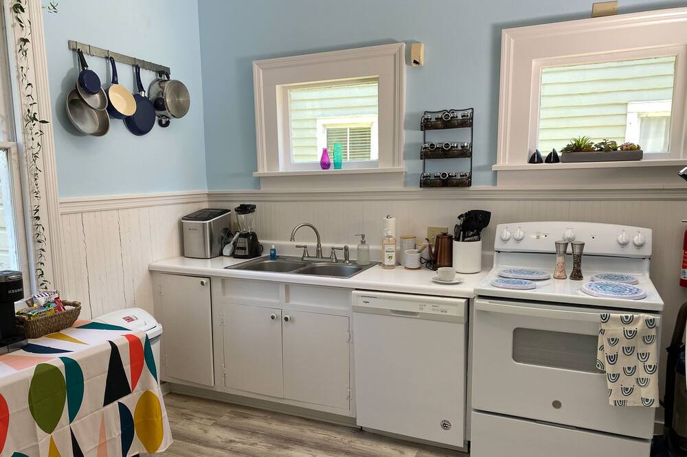 Photo of Kitchen in Westside