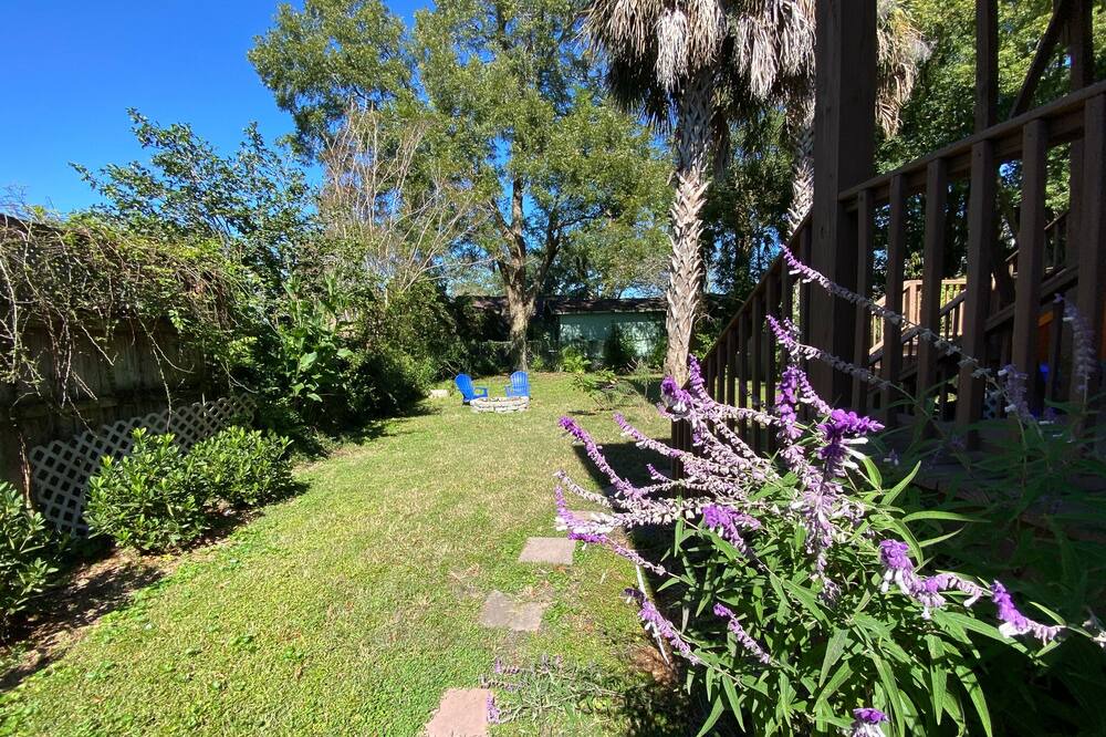 Photo of Outdoor in Westside