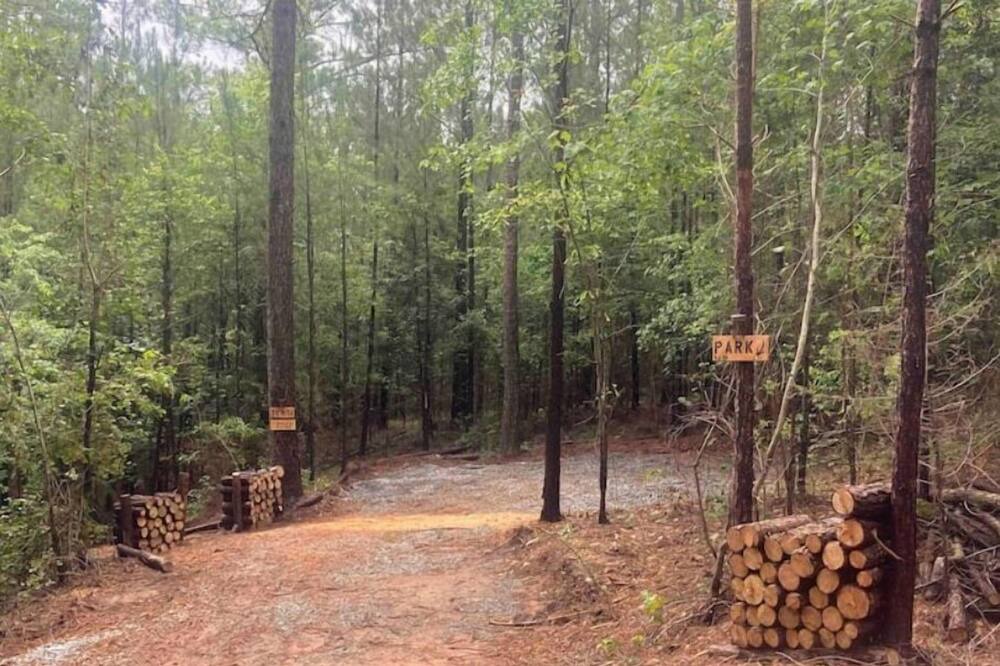 Photo of Outdoor in Elberton