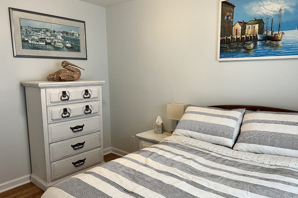 Photo of Bedroom in Boiling Spring Lakes