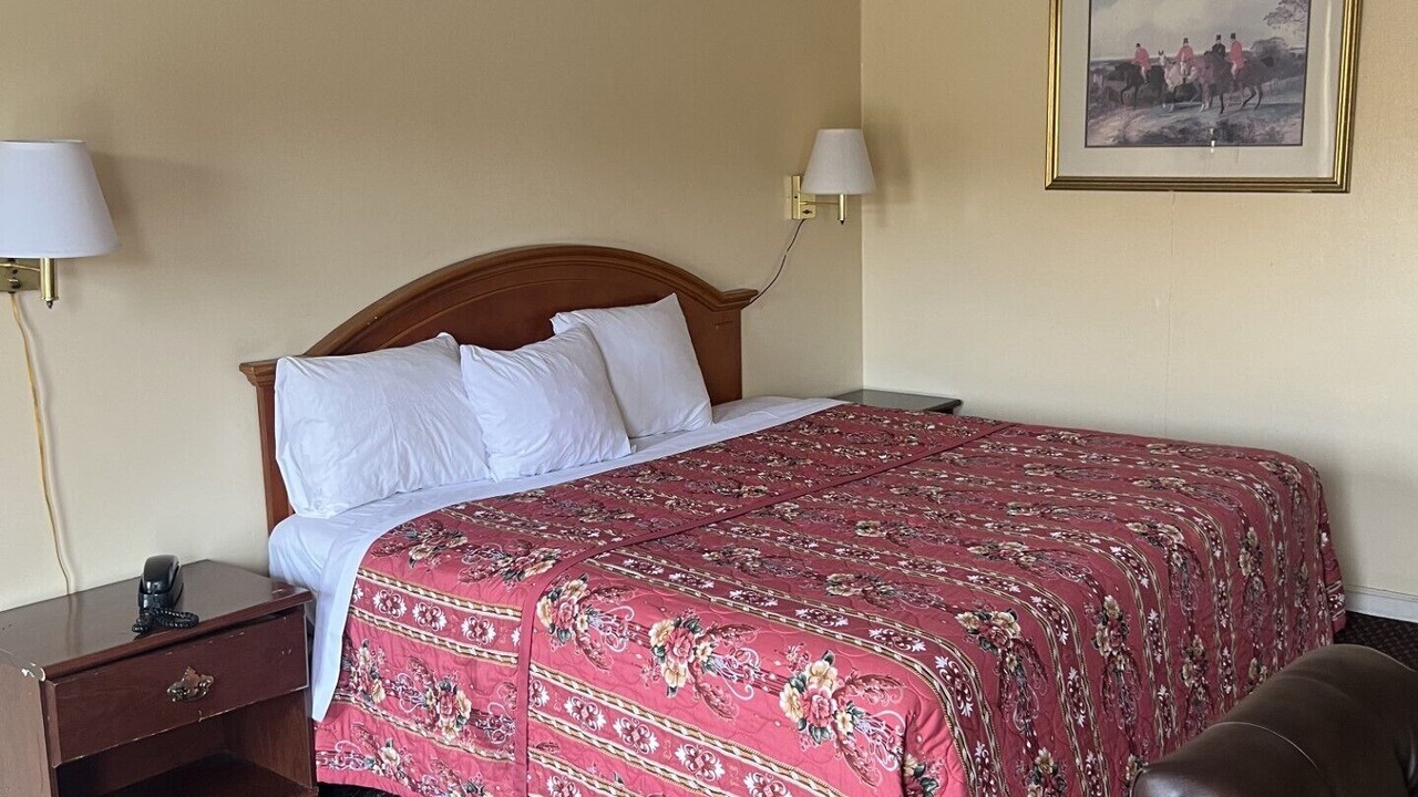 Photo of Bedroom in Paw Creek