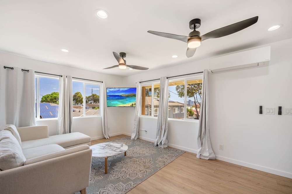 Photo of Livingroom in Kaimuki