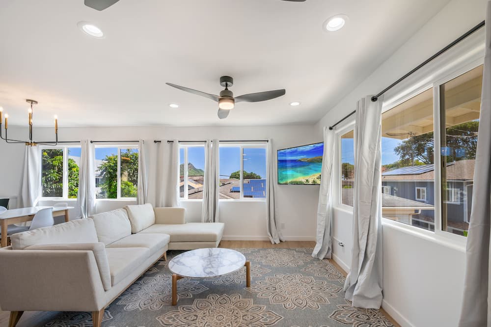 Photo of Livingroom in Kaimuki
