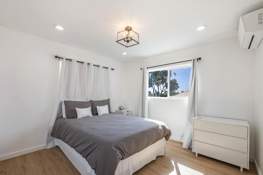 Photo of Bedroom in Kaimuki