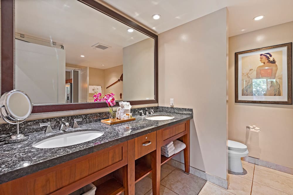 Photo of Bathroom in Honokowai