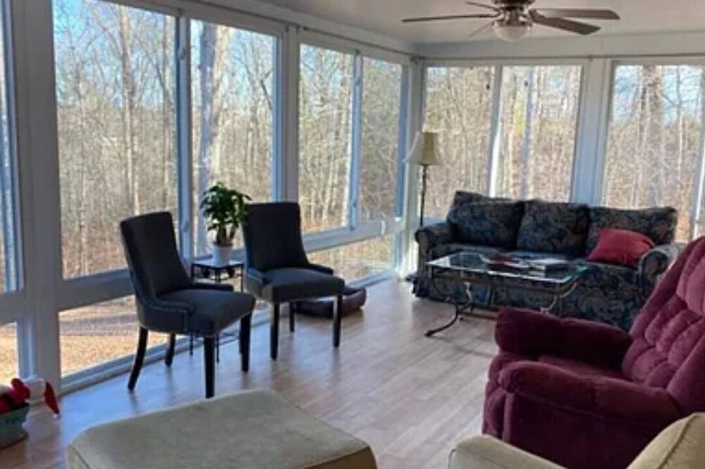 Photo of Livingroom in Waterloo