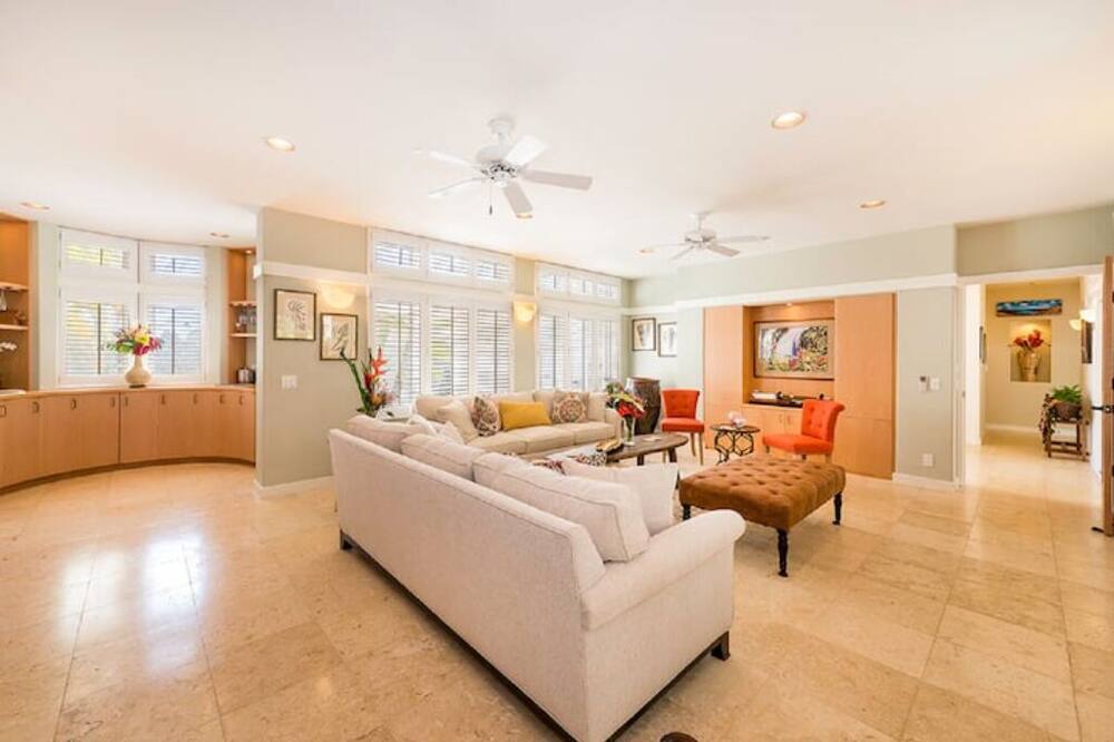 Photo of Livingroom in Kahala