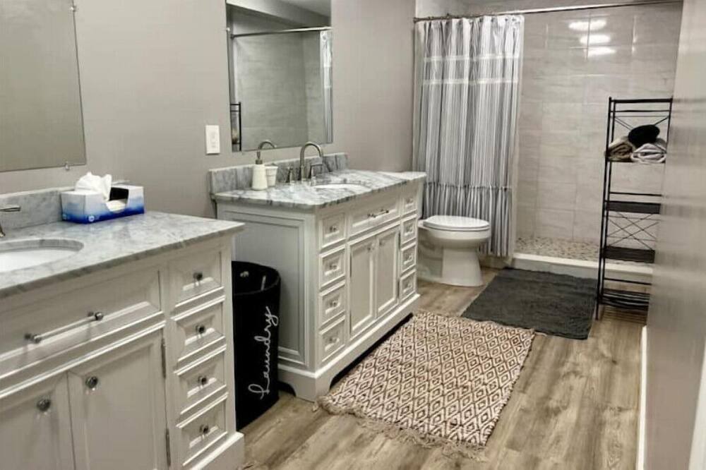 Photo of Bathroom in Pedernales Canyon Ranch