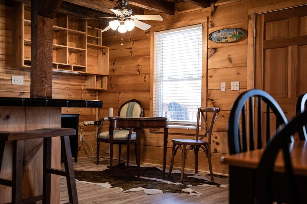 Photo of Bedroom in Saluda